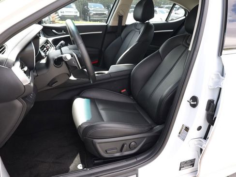 Used 2026 Genesis G70 2.5T RWD image 13