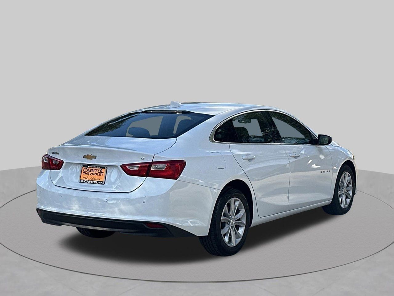 Used 2025 Chevrolet Malibu LT FWD image 5