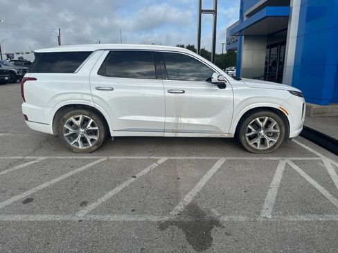 Used 2021 Hyundai Palisade Limited FWD image 3