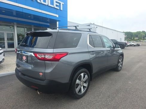 Used 2019 Chevrolet Traverse LT w/ LT Premium Package AWD/4WD image 7