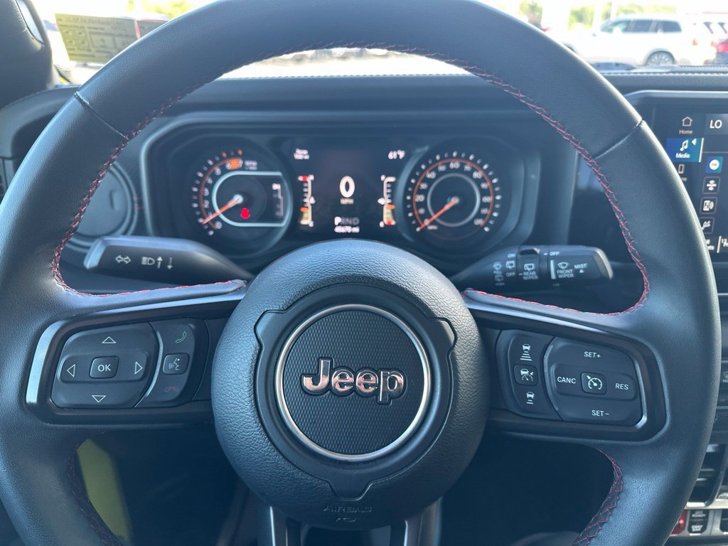 Used 2024 Jeep Wrangler Unlimited Rubicon AWD/4WD image 28