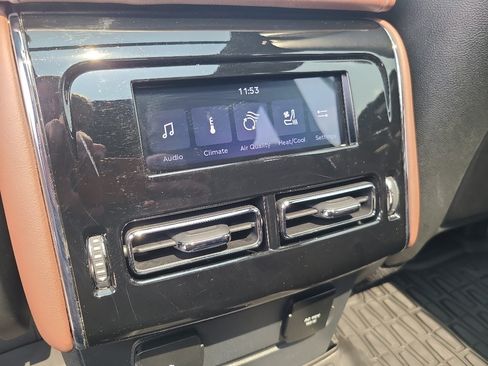 Used 2025 Lincoln Aviator Reserve w/ Equipment Group 201A AWD/4WD image 39