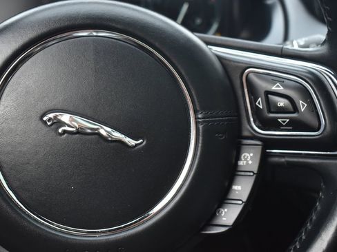 Used 2013 Jaguar XJ L Supercharged image 25