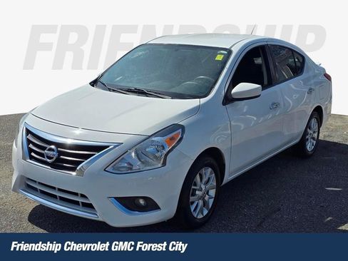 Used 2018 Nissan Versa SV w/ SV Special Edition Package FWD image 1