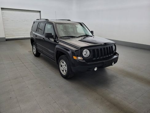 Used 2016 Jeep Patriot Sport w/ Power Value Group AWD/4WD image 13
