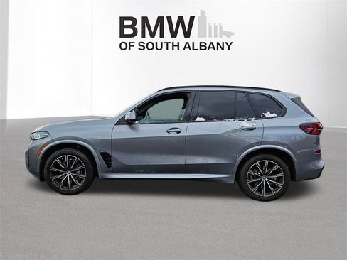 Used 2024 BMW X5 xDrive40i w/ M Sport Package image 7