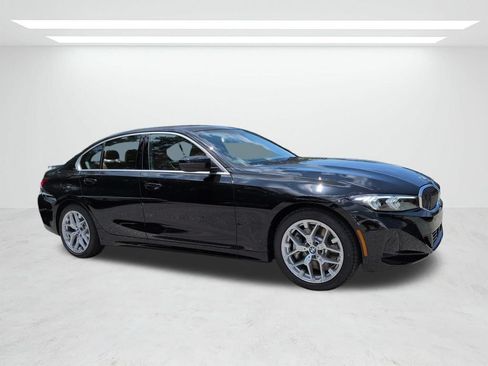 New 2026 BMW 330i Sedan w/ Premium Package RWD image 2