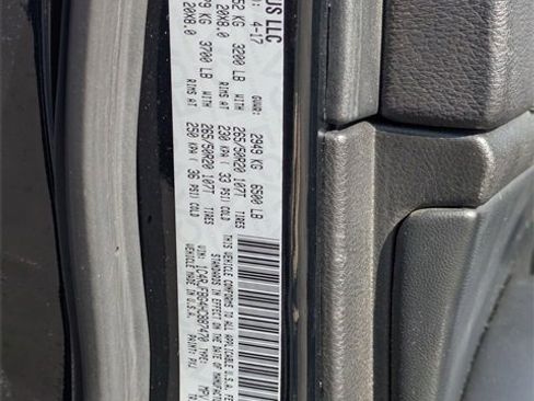 Used 2017 Jeep Grand Cherokee Limited image 34