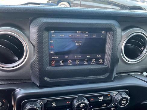 Used 2019 Jeep Wrangler Unlimited Sahara AWD/4WD image 32