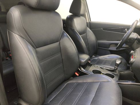 Used 2019 Kia Sorento EX w/ EX Touring Package image 21