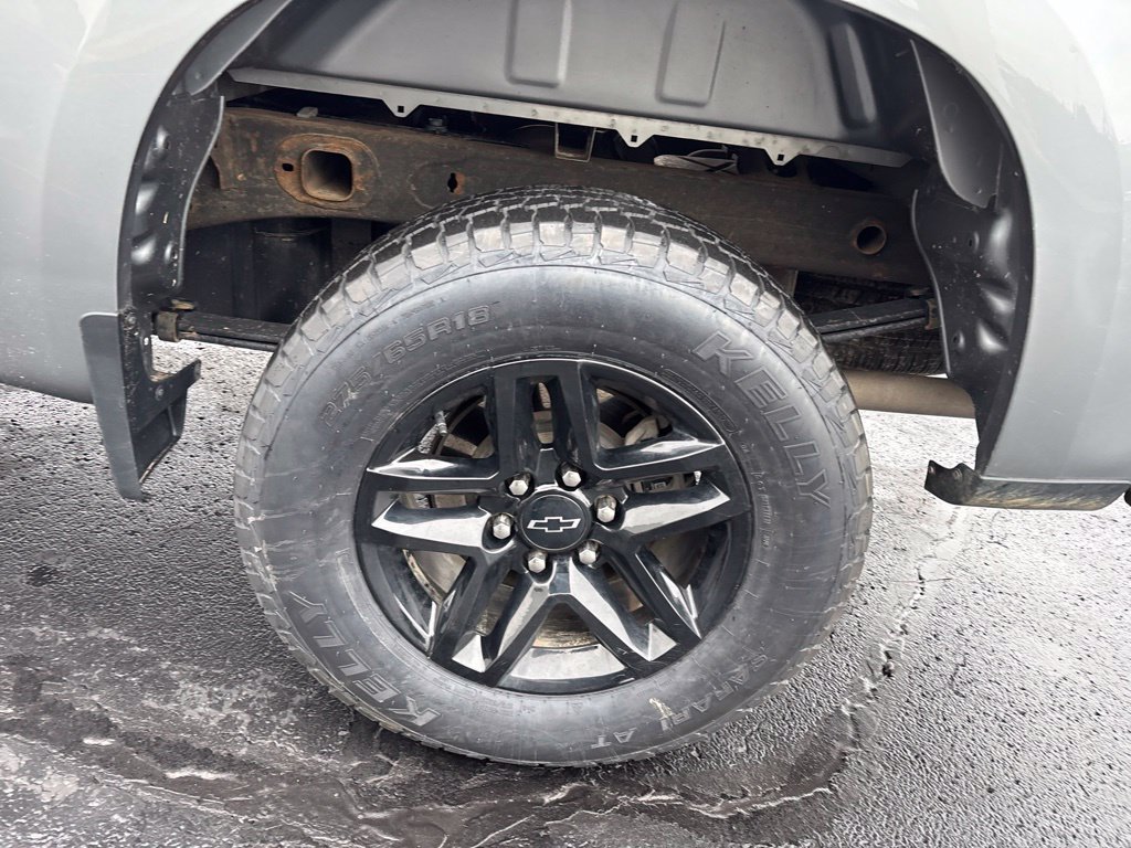 Used 2023 Chevrolet Silverado 1500 LT Trail Boss w/ Convenience Package II AWD/4WD image 10
