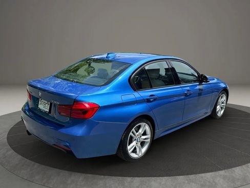 Used 2017 BMW 330i xDrive Sedan AWD/4WD image 9