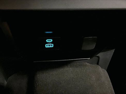 Certified 2022 Ford F350 XLT w/ XLT Value Package image 31