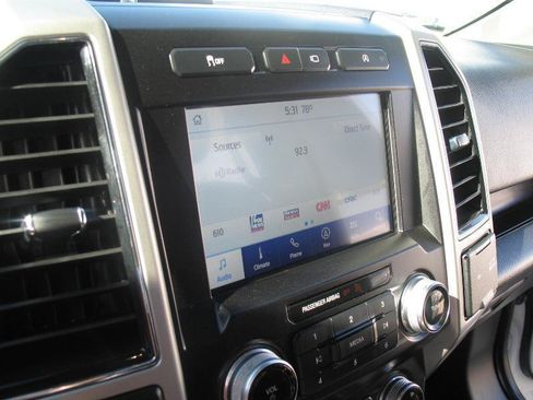 Used 2020 Ford F150 Lariat w/ Equipment Group 502A Luxury AWD/4WD image 38