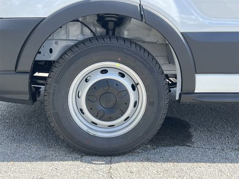 New 2026 Ford Transit 250 148 Medium Roof w/ Load Area Protection Package image 25