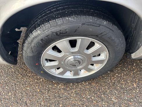 Used 2005 Mercury Grand Marquis LS image 22