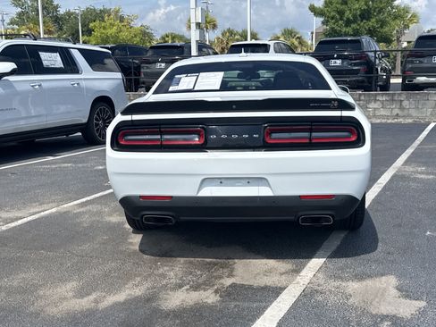 Used 2021 Dodge Challenger R/T Scat Pack RWD image 16