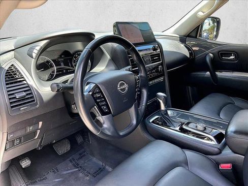 Used 2022 Nissan Armada SV w/ SV Appearance Package RWD image 14