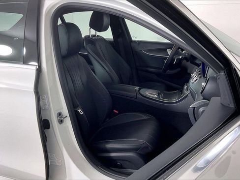 Certified 2022 Mercedes-Benz E 450 4MATIC Sedan image 7