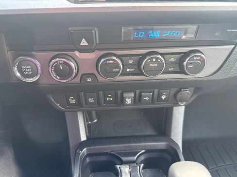 Used 2021 Toyota Tacoma TRD Off-Road w/ Technology Package AWD/4WD image 51