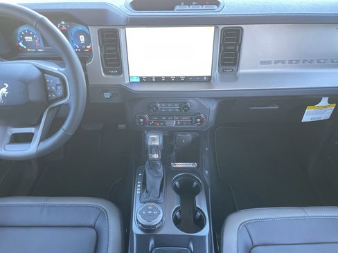 New 2025 Ford Bronco Outer Banks image 17