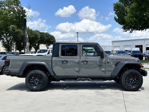 Used 2021 Jeep Gladiator Mojave w/ Trailer Tow Package AWD/4WD image 3