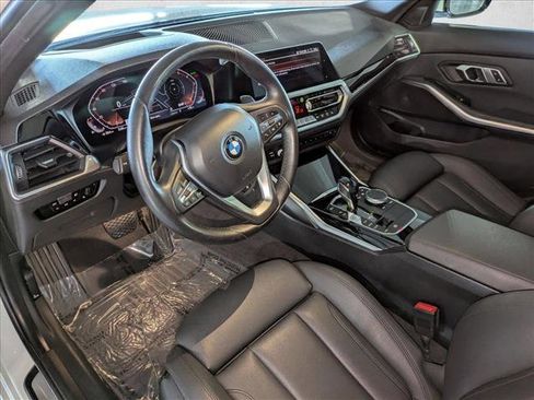 Used 2019 BMW 330i Sedan w/ Premium Package image 10