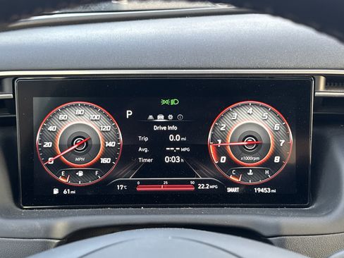 Used 2022 Hyundai Santa Cruz SEL Premium image 13