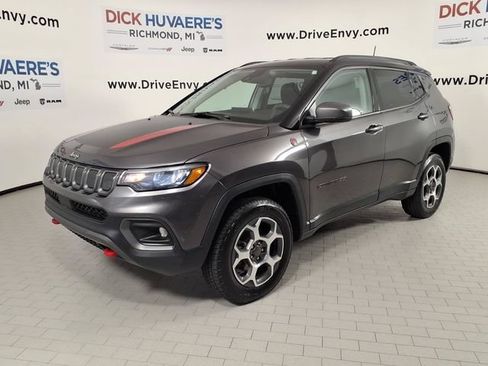 Used 2022 Jeep Compass Trailhawk AWD/4WD image 1