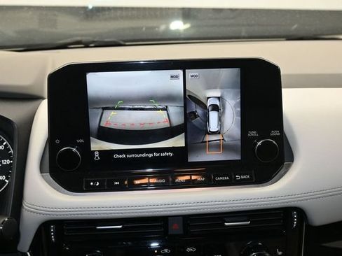 Used 2023 Nissan Rogue SL w/ SL Premium Package FWD image 42