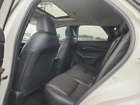 Used 2021 MAZDA CX-30 AWD 2.5 S w/ Premium Package image 10