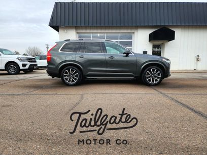 Used 2018 Volvo XC90 T6 Momentum w/ Convenience Package
