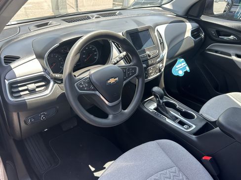 Certified 2023 Chevrolet Equinox LS w/ Driver Confidence II Package FWD image 5
