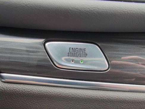 Used 2024 Buick Enclave Essence w/ Experience Buick Package FWD image 17