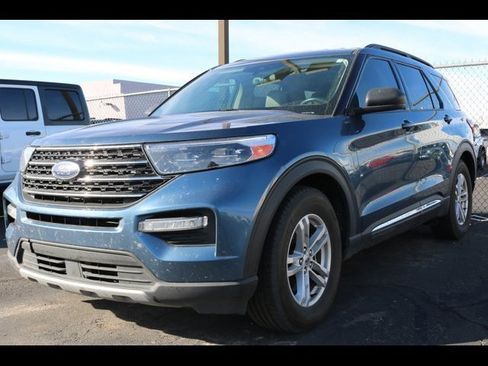 Certified 2020 Ford Explorer XLT w/ Equipment Group 202A image 2