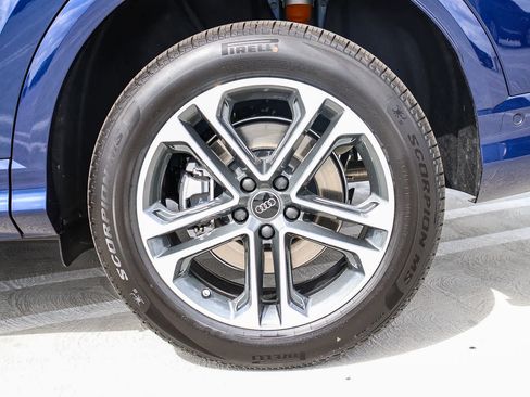 New 2025 Audi Q5 Premium image 13