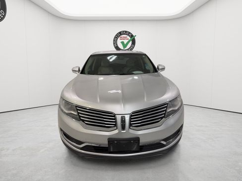 Used 2018 Lincoln MKX Select w/ Select Plus Package FWD image 8