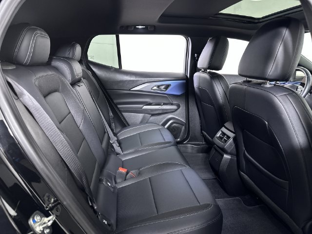 Used 2026 Chevrolet Equinox EV LT FWD image 28