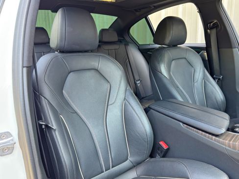Used 2019 BMW 540i w/ M Sport Package RWD image 39
