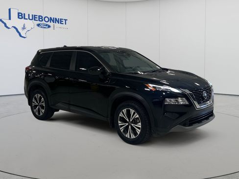 Used 2023 Nissan Rogue SV AWD/4WD image 3