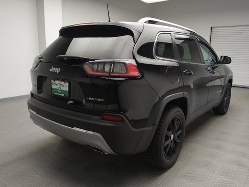 Used 2019 Jeep Cherokee Limited image 9
