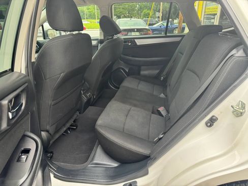 Used 2019 Subaru Outback 2.5i Premium AWD/4WD image 19