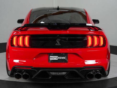Used 2021 Ford Mustang Shelby GT500 w/ Carbon Fiber Handling Package RWD image 8