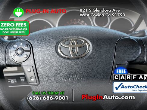 Used 2013 Toyota Tundra 4x4 CrewMax w/ Tow Pkg image 21