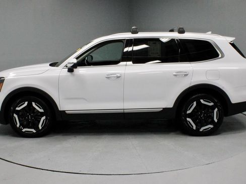 Used 2024 Kia Telluride S AWD/4WD image 9