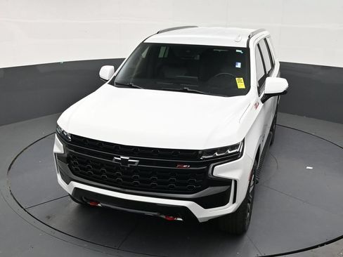 Used 2023 Chevrolet Tahoe Z71 w/ Luxury Package AWD/4WD image 19