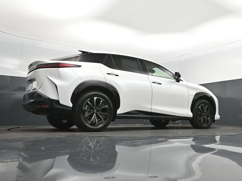 New 2026 Lexus RZ 350e 2WD image 42