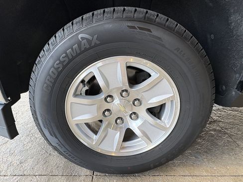Used 2019 Chevrolet Silverado 1500 LT AWD/4WD image 10