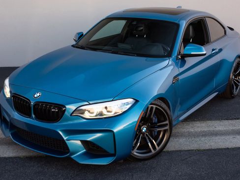 Used 2018 BMW M2 Coupe 2D image 2