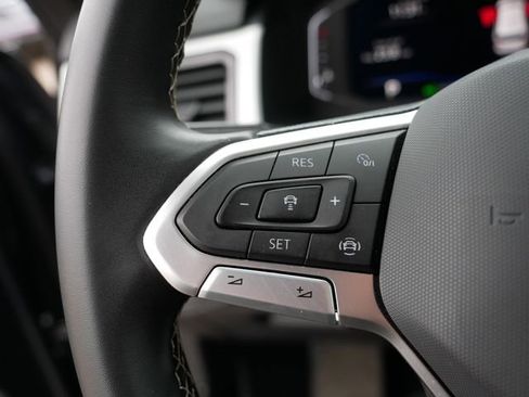 Certified 2023 Volkswagen Atlas Cross Sport SE w/ Panoramic Sunroof Package image 25